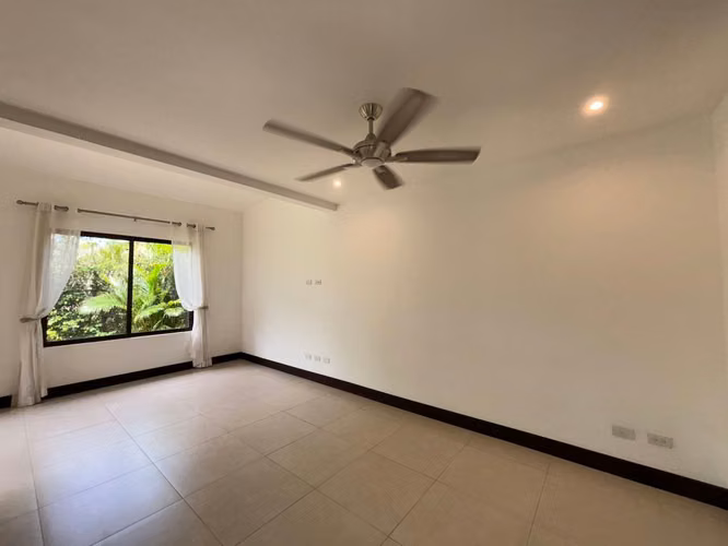 ALQUILER DE CASA EN CONDOMINIO PARQUES DEL SOL ESQUINERA  - Imagen 3