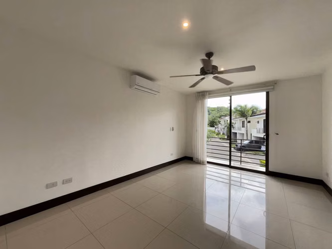 ALQUILER DE CASA EN CONDOMINIO PARQUES DEL SOL ESQUINERA  - Imagen 9