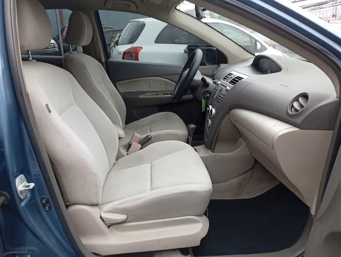 Toyota yaris  - Imagen 8