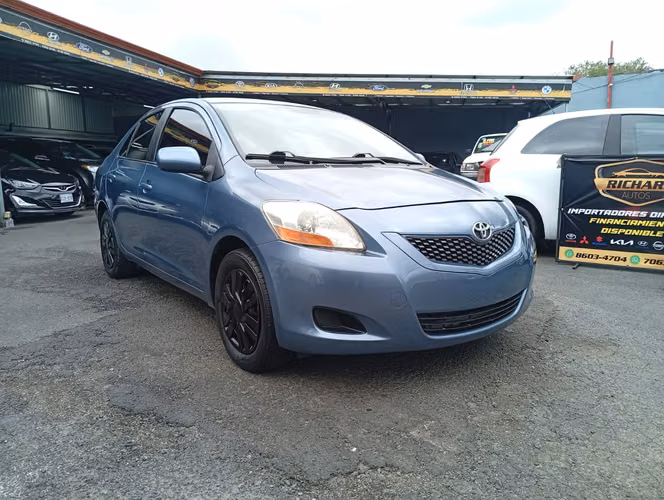 Toyota yaris  - Imagen 3