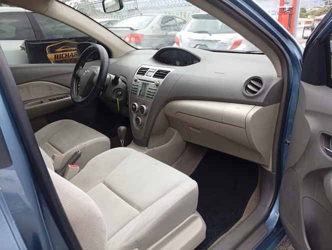 Toyota yaris  - Imagen 7