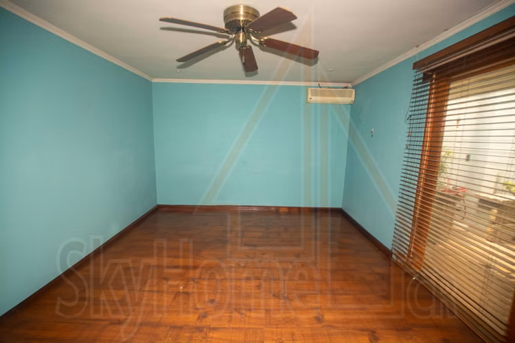 Casa en alquiler / Cerca de Plaza del Sol, Curridabat / Esquinera / Uso de suelo comercial / Amplios espacios - Imagen 18