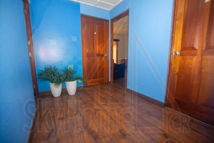 Casa en alquiler / Cerca de Plaza del Sol, Curridabat / Esquinera / Uso de suelo comercial / Amplios espacios - Imagen 15