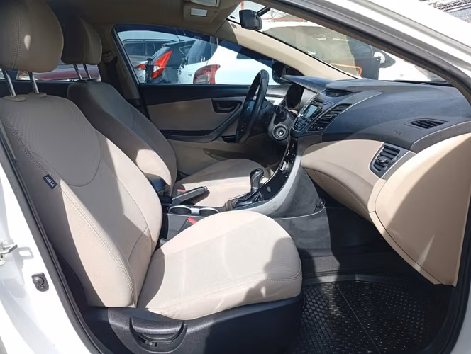 Hyundai elantra  - Imagen 11