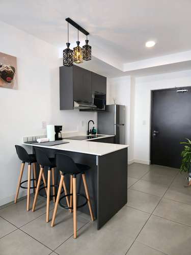 ESTUDIO AMUEBLADO EN VENTA EN BARRIO ESCALANTE. (NEGOCIABLE)