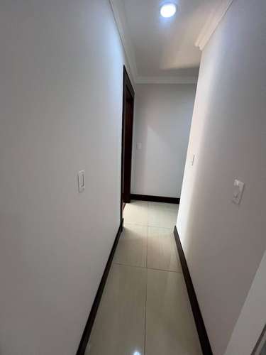 Se vende apartamento en torres del lago la sabana 
