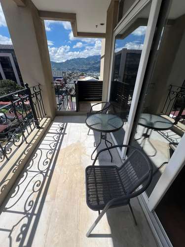 Se vende apartamento en torres del lago la sabana 