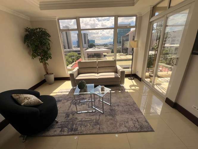 Se vende apartamento en torres del lago la sabana 