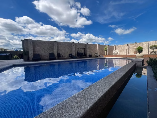 Alquiler de apartamento amueblado torres del lago sabana sur