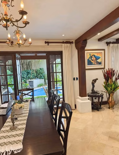Venta de casa con piscina en condominio en san rafael de Escazú  - Imagen 4