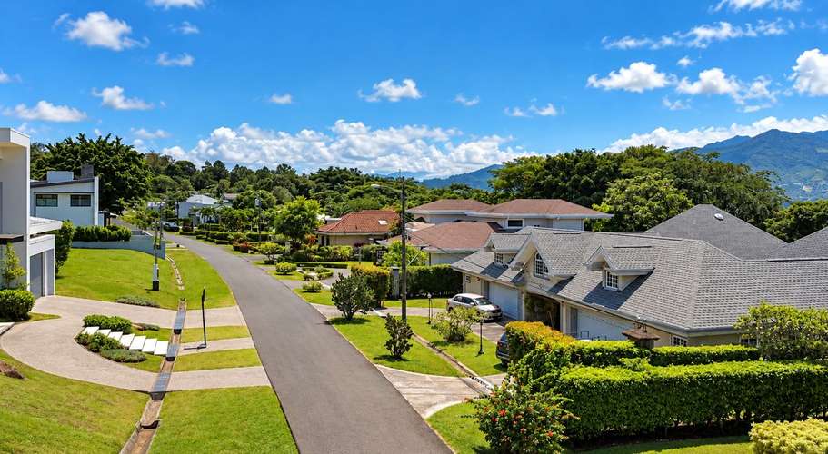 SE VENDE CASA NUEVA DE UN PISO RESIDENCIAL HACIENDA LOS REYES COSTA RICA YZB - Imagen 1