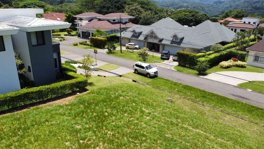 SE VENDE CASA NUEVA DE UN PISO RESIDENCIAL HACIENDA LOS REYES COSTA RICA YZB - Imagen 17