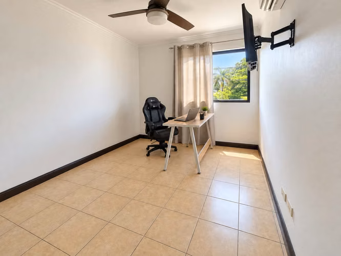 ALQUILER O VENTA DE CASA EN SANTA ANA - Imagen 6