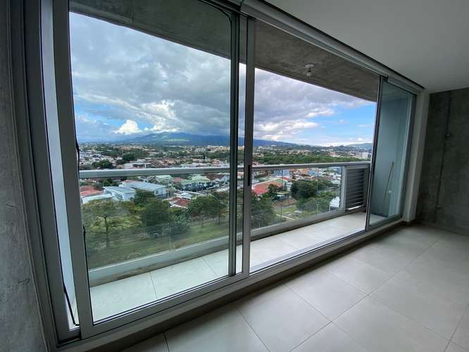 Torre Ifreses | 40 m², Balcón y Vista al Irazú