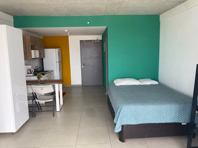 Torre Ifreses Piso 22 | Equipado + Parqueo + Servicios