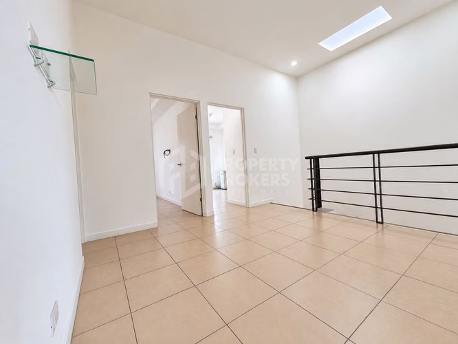 Alquiler de casa | Santa Ana | Línea blanca | 3 hab | Jardín | Terraza | $1550