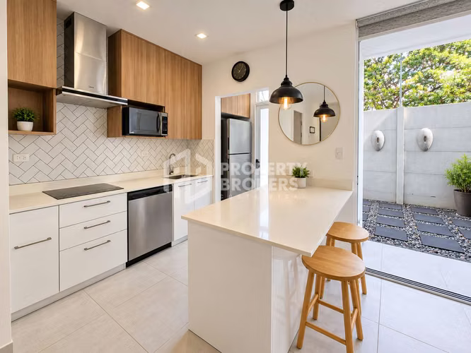 Alquiler de casa full amoblada | Piedades Santa Ana - Imagen 3