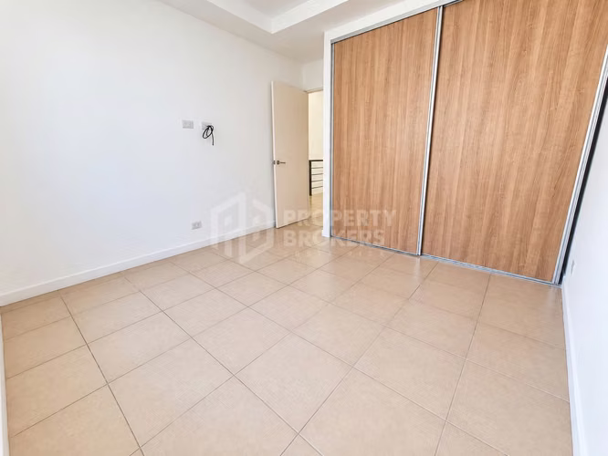 Alquiler de casa | Santa Ana | Línea blanca | 3 hab | Jardín | Terraza | $1550