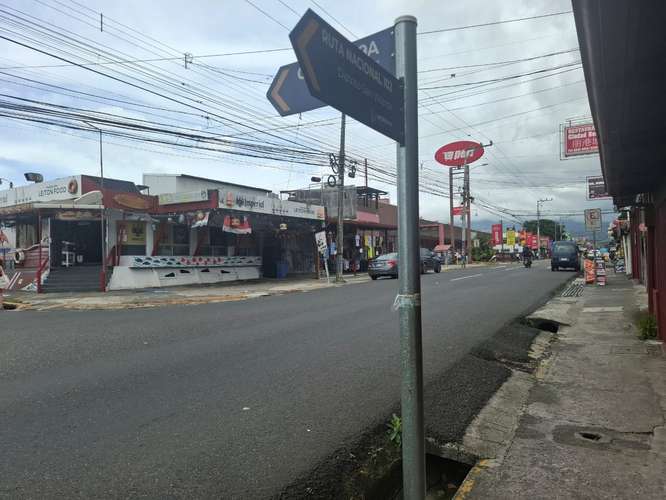 SE VENTE PROPIEDAD EN MORAVIA CENTRO PARA DESARROLLO COMERCIAL Y/O RESIDENCIAL - Imagen 4