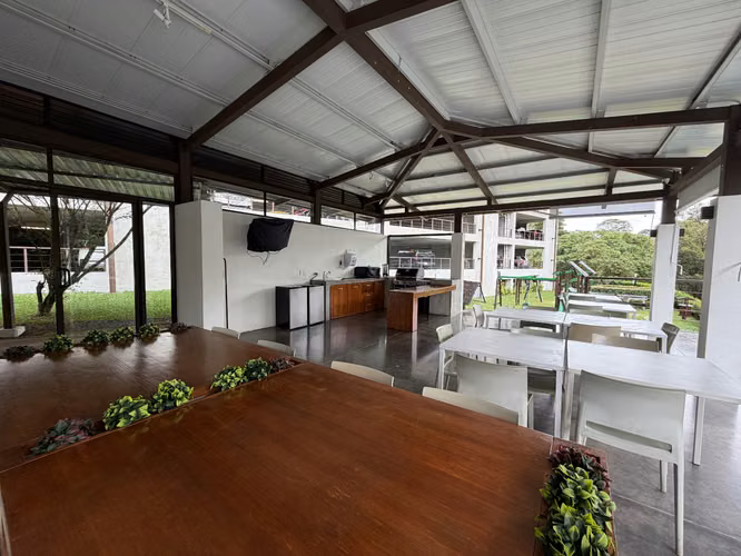 81 M2 Habitables / 2 Hab / 2 Baños / 2 Parqueos / ABITU Bosquea  - Imagen 7