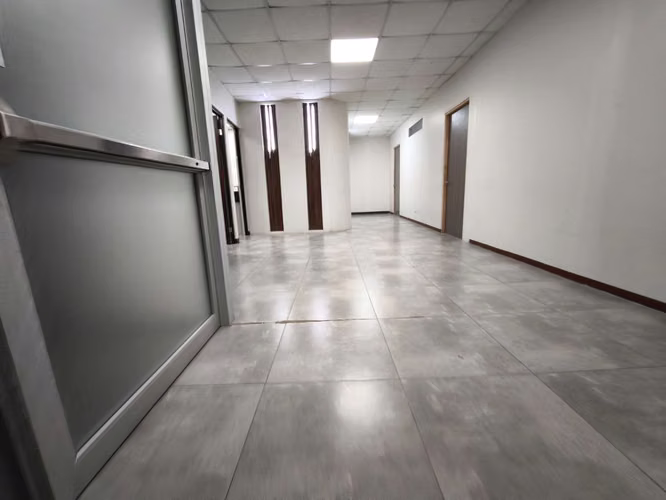 Alquiler local en San Pedro (2do piso) - Imagen 4