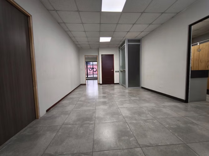 Alquiler local en San Pedro (2do piso) - Imagen 3