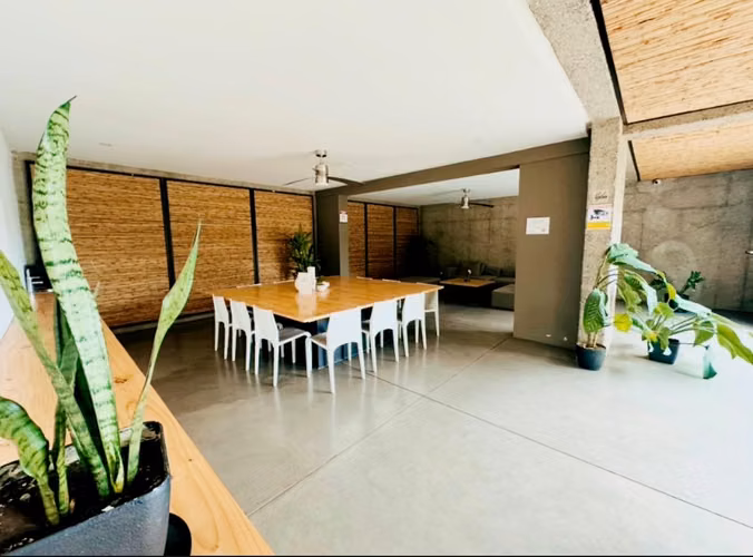  ALQUILO APT TIPO LOFT AMUEBLADO CON JARDÍN PRIVADO 