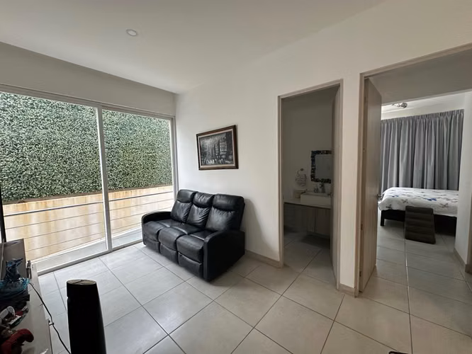 VENTA DE HERMOSA CASA CON TERRAZA EN LA ARBOLEDA, BELEN - Imagen 14