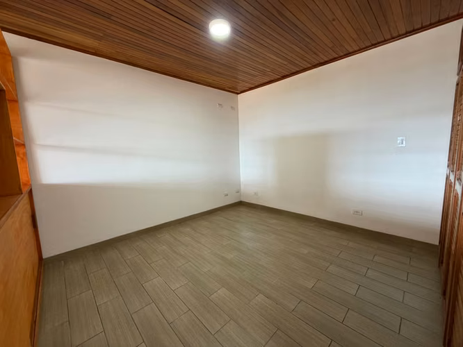 SE ALQUILA APARTAMENTO TIPO ESTUDIO EN ESCAZÚ FV