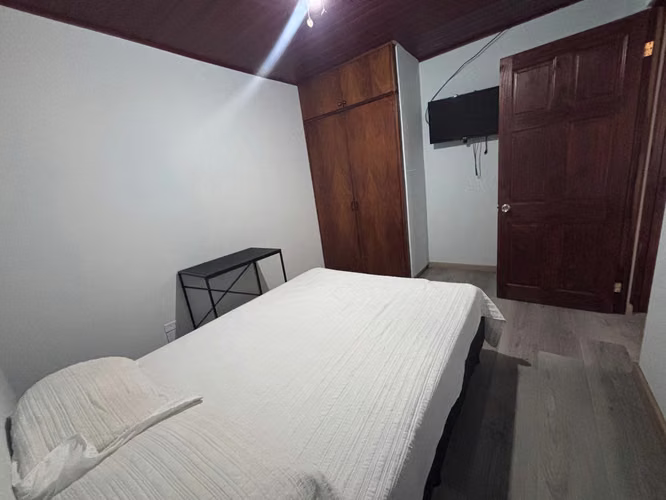 Apartamento grande en Barrio Escalante || iluminación y ventilación natural 
