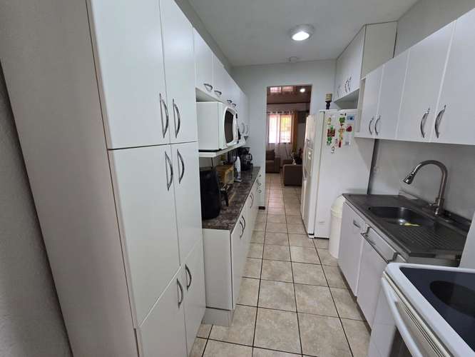 VENTA DE CASA, UNA PLANTA CON ZONA VERDE, PEQUEÑO CONDOMINIO, ALAJUELA - Imagen 5