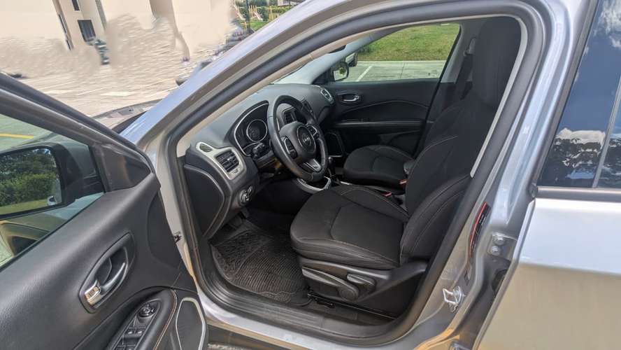 ¡Como nuevo! Jeep Compass 2020 Sport 4x2 – Solo 59.300 km