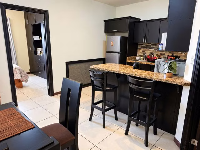 APARTAMENTO FULL AMOBLADO EN ROHRMOSER - Imagen 5