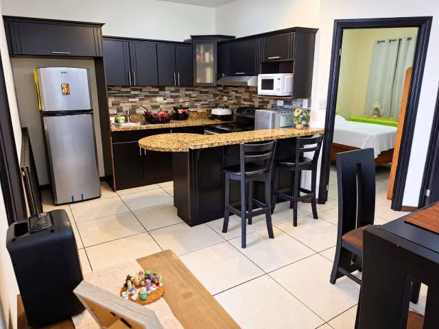 APARTAMENTO FULL AMOBLADO EN ROHRMOSER - Imagen 4