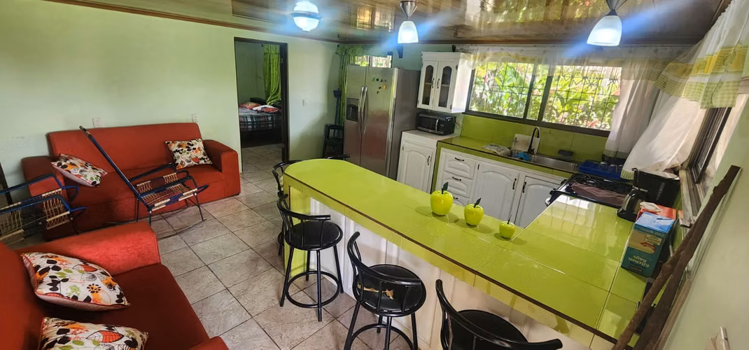 EXCLUSIVA QUINTA CON JARDÍN TROPICAL Y QUEBRADA - FINANCIAMIENTO DIRECTO DISPONIBLE! - Imagen 11
