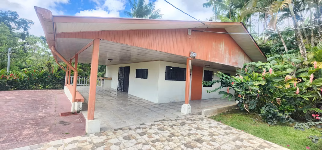 EXCLUSIVE FIFTH WITH TROPICAL AND BROKEN GARDEN - DIRECT FINANCING AVAILABLE!