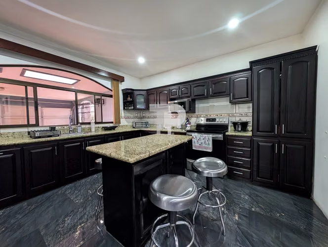 SE VENDE CASA SAN PABLO HEREDIA ESPACIOSA CON BELLOS ACABADOS SCG7