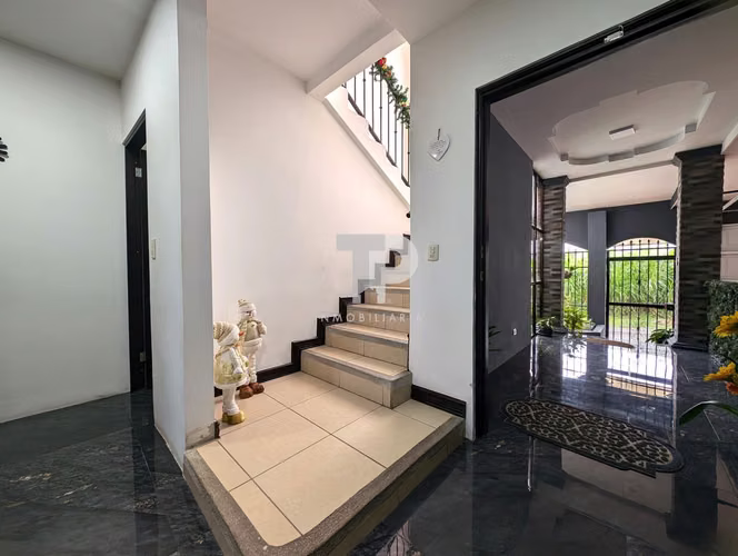 SE VENDE CASA SAN PABLO HEREDIA ESPACIOSA CON BELLOS ACABADOS SCG7 - Imagen 5