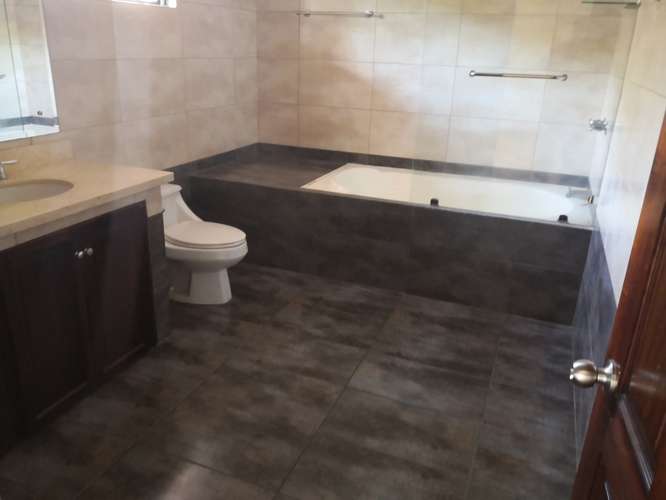 Casa en venta en Pozos | 381 m² lote | 3 habitaciones + jardín - Imagen 8