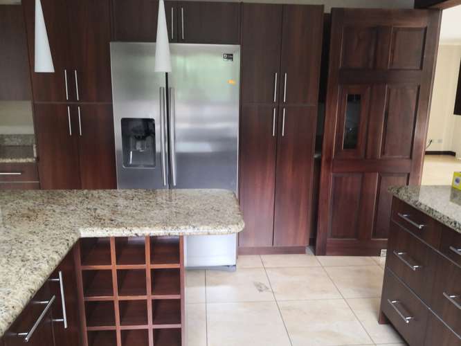 Casa en venta en Pozos | 381 m² lote | 3 habitaciones + jardín - Imagen 11