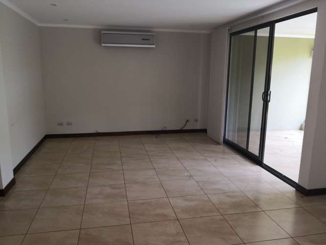 Casa en venta en Pozos | 381 m² lote | 3 habitaciones + jardín - Imagen 3