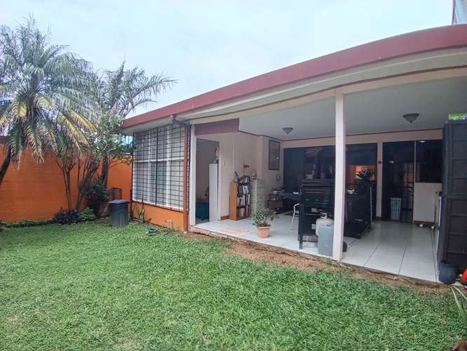 VENTA DE CASA EN ROHRMOSER CON PATIO - Imagen 11