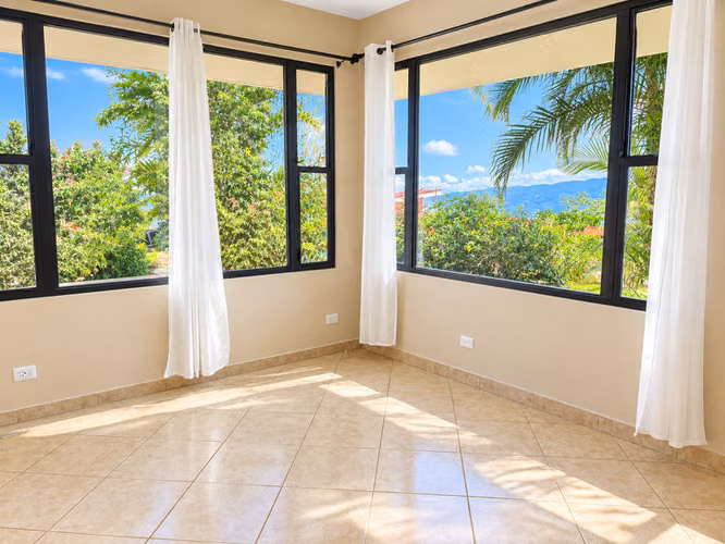 Joya de 2 Dormitorios Construida al Estilo Norteamericano en Grifo Alto ID27592 - Imagen 7