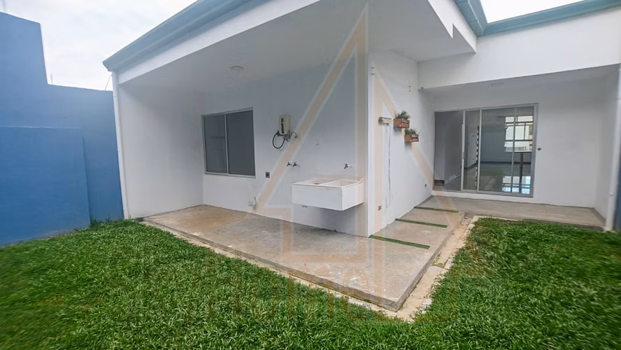 1250 / Casa / Venta / Lomas de Montes de Oca / 3 habitaciones / Mezzanine - Imagen 13