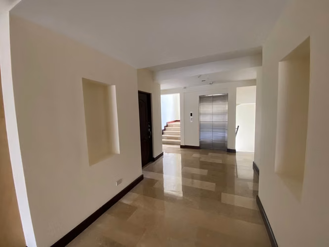 Apartamento de 3 habitaciones en Terrazas de Ayarco, Curridabat