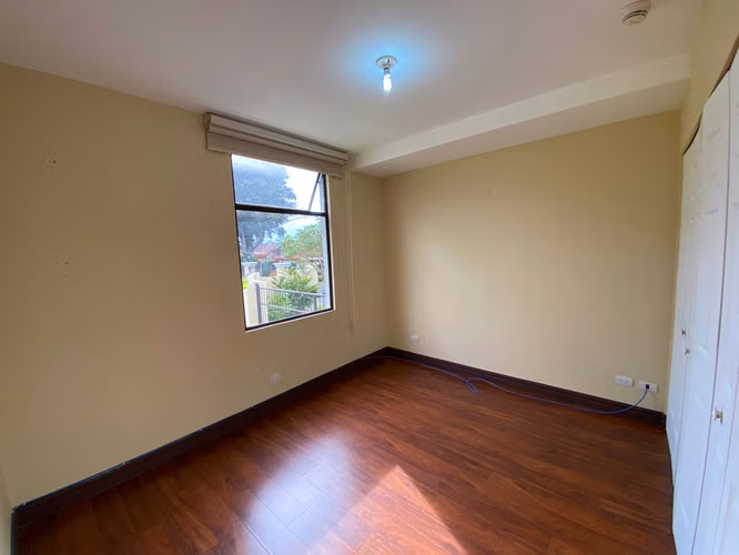 Apartamento de 3 habitaciones en Terrazas de Ayarco, Curridabat
