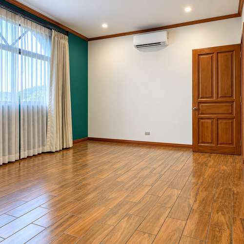 Casa Esquinera 3 Hab + Oficina en Guachipelín Escazú - Imagen 17