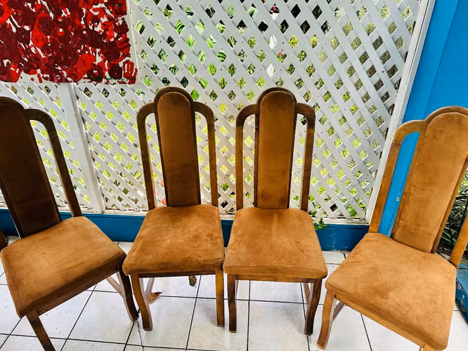 Sillas de cedro y Banca 