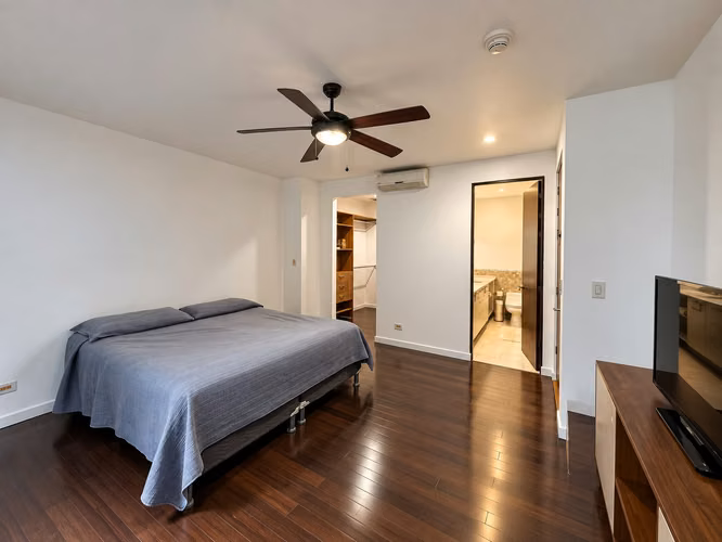 ALQUILER / VENTA DE APARTAMENTO EN DISTRITO 4* - Imagen 8