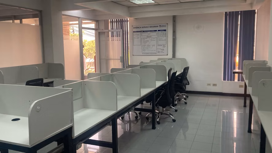 Office rental Uruca 219m2 (VAT and MANT included)
